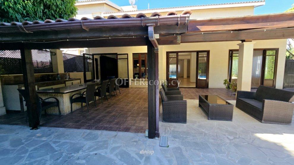 House (Detached) in Kapsalos, Limassol for Sale: https://www.offer.com.cy/en/house-detached-in-kapsalos-limassol-for-sale/21-816237/ (www.offer.com.cy)