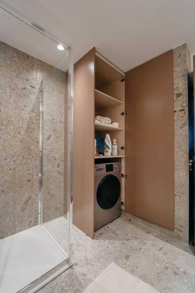 2-bedroom apartment to rent: https://www.bazaraki.com/adv/5795542_2-bedroom-apartment-to-rent (www.bazaraki.com)