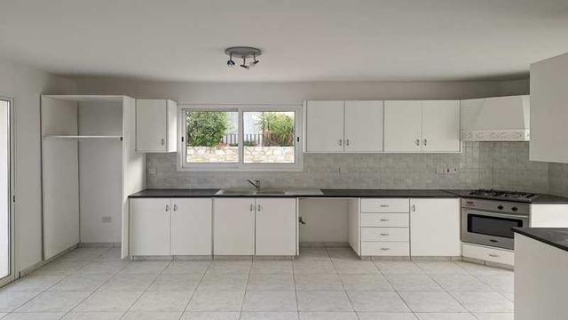 3-bedroom detached house for sale: https://www.bazaraki.com/adv/5792215_3-bedroom-detached-house-for-sale (www.bazaraki.com)