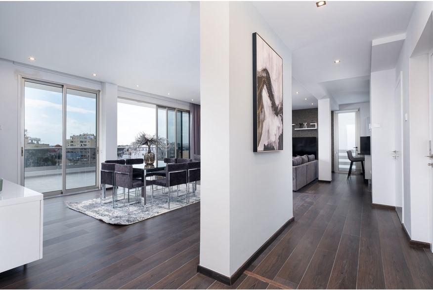 New 6-bedroom penthouse for rent in Town Center Larnaca, Cyprus. - Object № 150079: https://dom.com.cy/en/catalog/rent/150079/ (dom.com.cy)