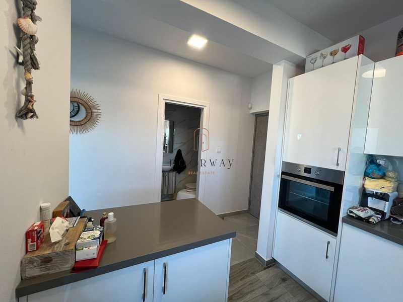 3-bedroom penthouse for sale: https://www.bazaraki.com/adv/5794775_3-bedroom-penthouse-for-sale (www.bazaraki.com)