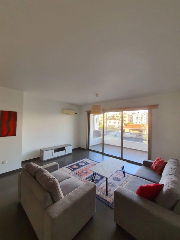 Квaртира/кoндоминиум с Спален: 2 и Санузлов: 1: https://www.facebook.com/marketplace/item/724180363509960 (www.facebook.com)