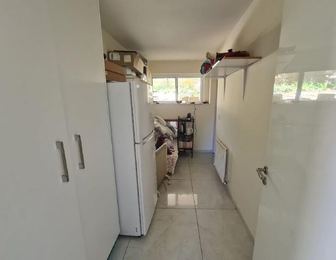 6-bedroom villa in Paphos № 153166: https://dom.com.cy/en/catalog/sale/153166/ (dom.com.cy)
