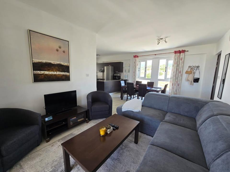 2 Beds 2 Baths Apartment/condo: https://www.facebook.com/marketplace/item/1320141852390869 (www.facebook.com)