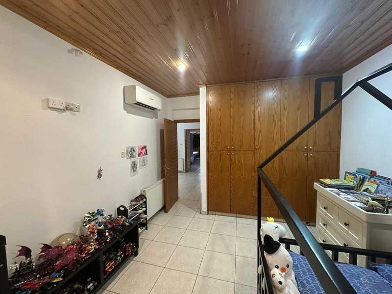 4-bedroom semi-detached for sale: https://www.bazaraki.com/adv/5789386_4-bedroom-semi-detached-for-sale (www.bazaraki.com)