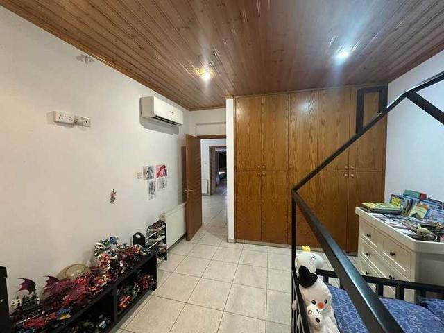 4-bedroom semi-detached for sale: https://www.bazaraki.com/adv/5789386_4-bedroom-semi-detached-for-sale (www.bazaraki.com)