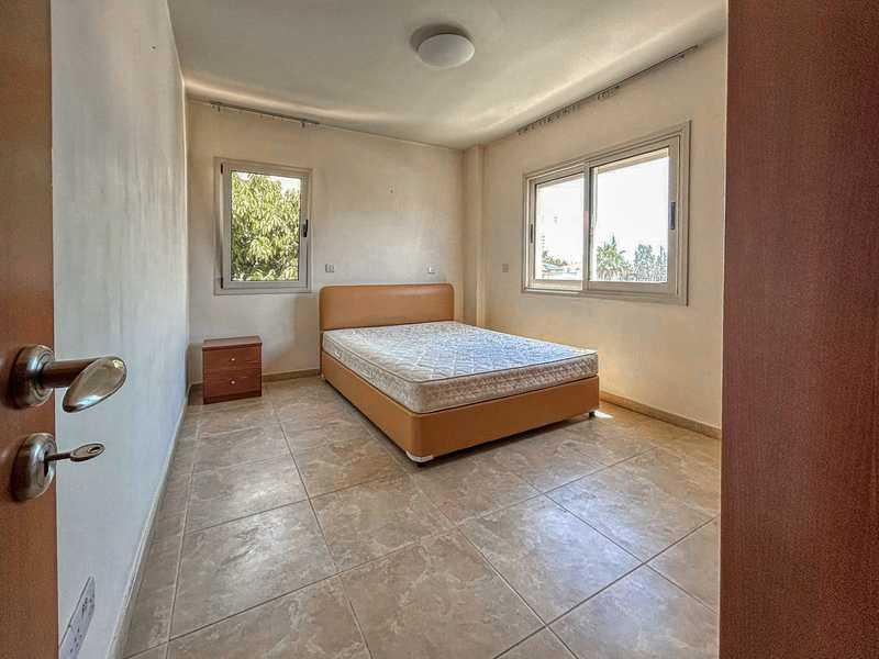 1-bedroom apartment to rent: https://www.bazaraki.com/adv/5787160_1-bedroom-apartment-to-rent (www.bazaraki.com)