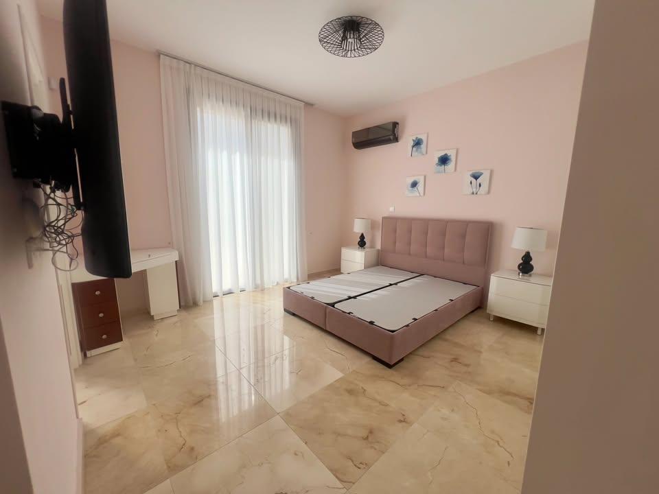 Дoм с Спaлен: 4 и Санузлов: 5: https://www.facebook.com/marketplace/item/694016563559326 (www.facebook.com)