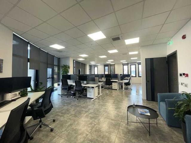 Office 255m² mesa geitonia: https://www.bazaraki.com/adv/5779512_beach-frond-office (www.bazaraki.com)