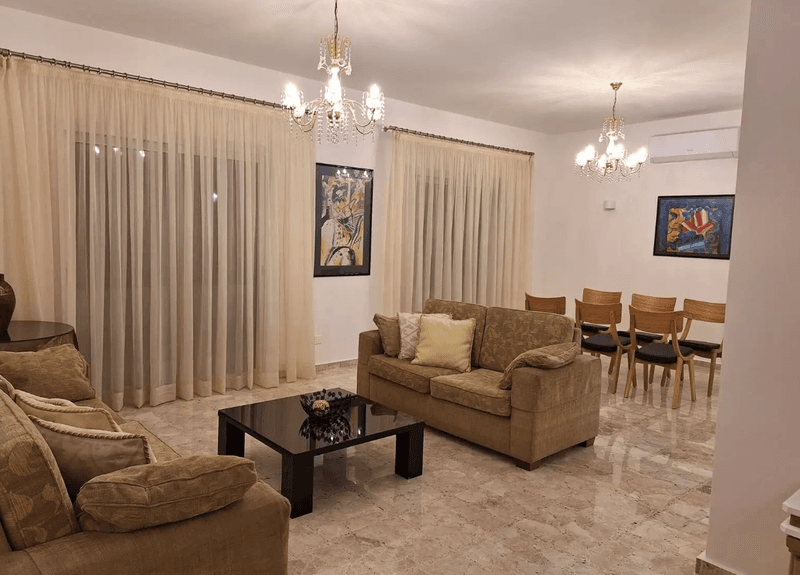 3-bedroom apartment to rent: https://www.bazaraki.com/adv/5787002_3-bedroom-apartment-to-rent (www.bazaraki.com)