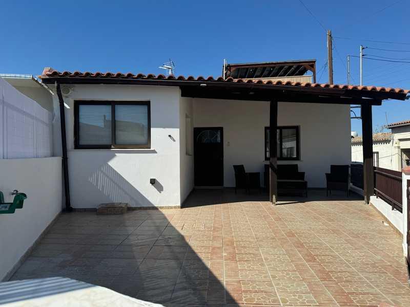 2-bedroom semi-detached to rent: https://www.bazaraki.com/adv/5796478_2-bedroom-semi-detached-to-rent (www.bazaraki.com)