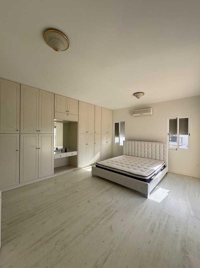 4-bedroom villa to rent: https://www.bazaraki.com/adv/5793338_4-bedroom-villa-to-rent (www.bazaraki.com)
