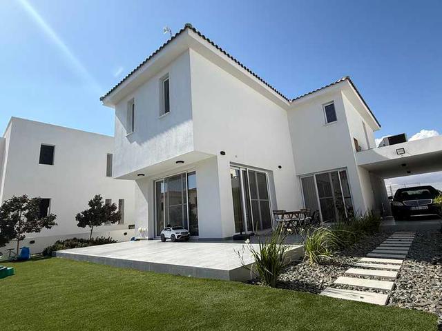 3-bedroom detached house for sale: https://www.bazaraki.com/adv/5798382_3-bedroom-detached-house-for-sale (www.bazaraki.com)