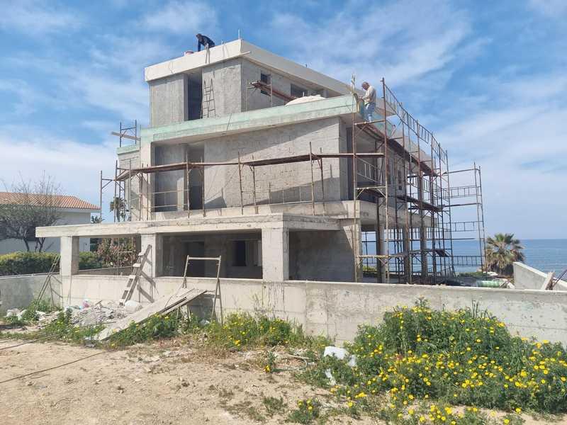 4-bedroom villa for sale: https://www.bazaraki.com/adv/5787805_4-bedroom-villa-for-sale (www.bazaraki.com)