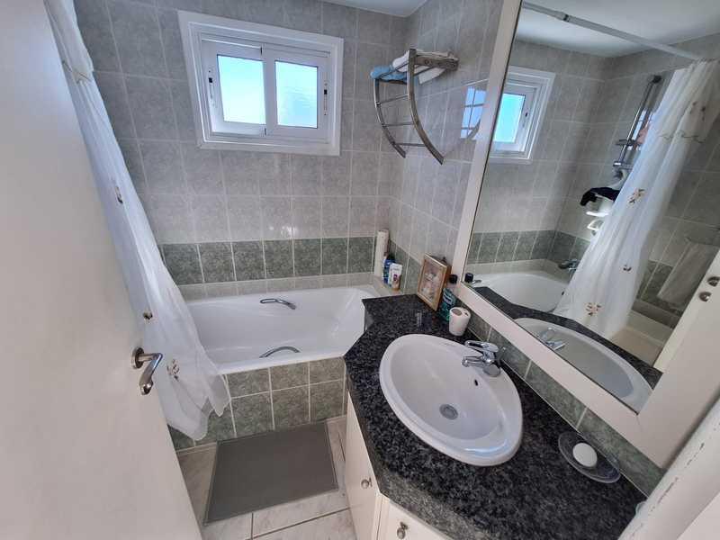 3-bedroom villa to rent: https://www.bazaraki.com/adv/5790583_3-bedroom-villa-to-rent (www.bazaraki.com)