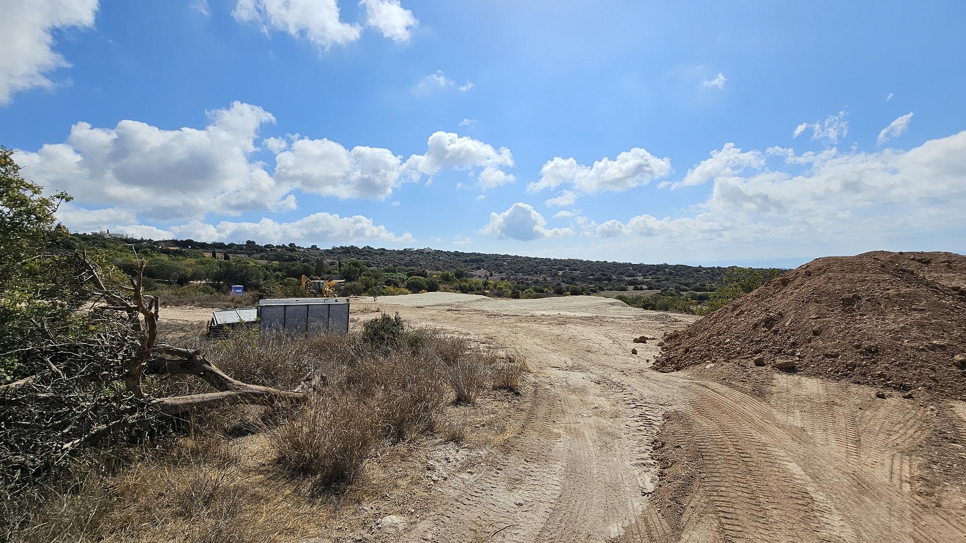 New 3-bedroom villa in Paphos № 153084: https://dom.com.cy/en/catalog/sale/153084/ (dom.com.cy)