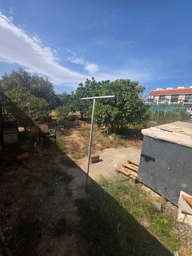 3-bedroom detached house to rent: https://www.bazaraki.com/adv/5792739_3-bedroom-detached-house-to-rent (www.bazaraki.com)