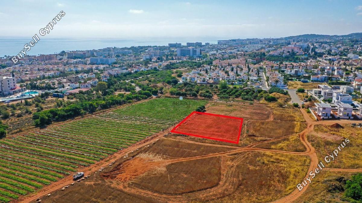 2,111 SQM Tourist Land for sale in Pernera, Famagusta: https://www.buysellcyprus.com/property-for-sale/famagusta/pernera/land-for-sale-pernera-famagusta-1794176.html (www.buysellcyprus.com)