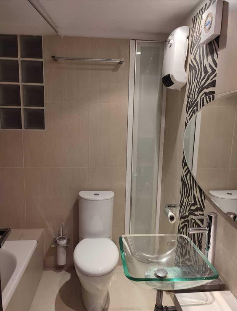 3-bedroom apartment to rent: https://www.bazaraki.com/adv/5786928_3-bedroom-apartment-to-rent (www.bazaraki.com)