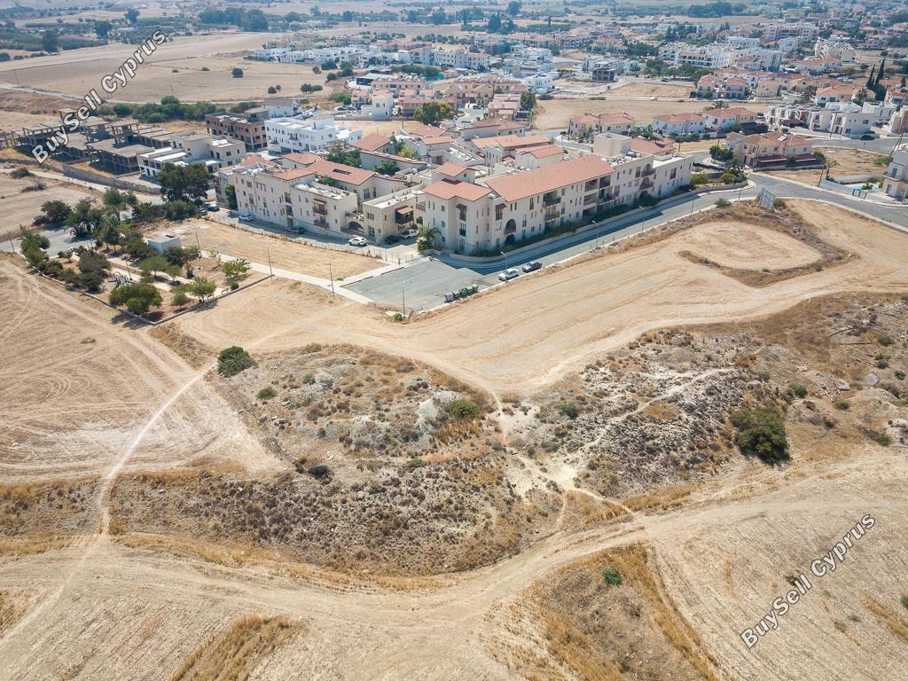 1,403 SQM Residential Plot for sale in Oroklini, Larnaca: https://www.buysellcyprus.com/property-for-sale/larnaca/oroklini/plot-for-sale-oroklini-larnaca-1800864.html (www.buysellcyprus.com)