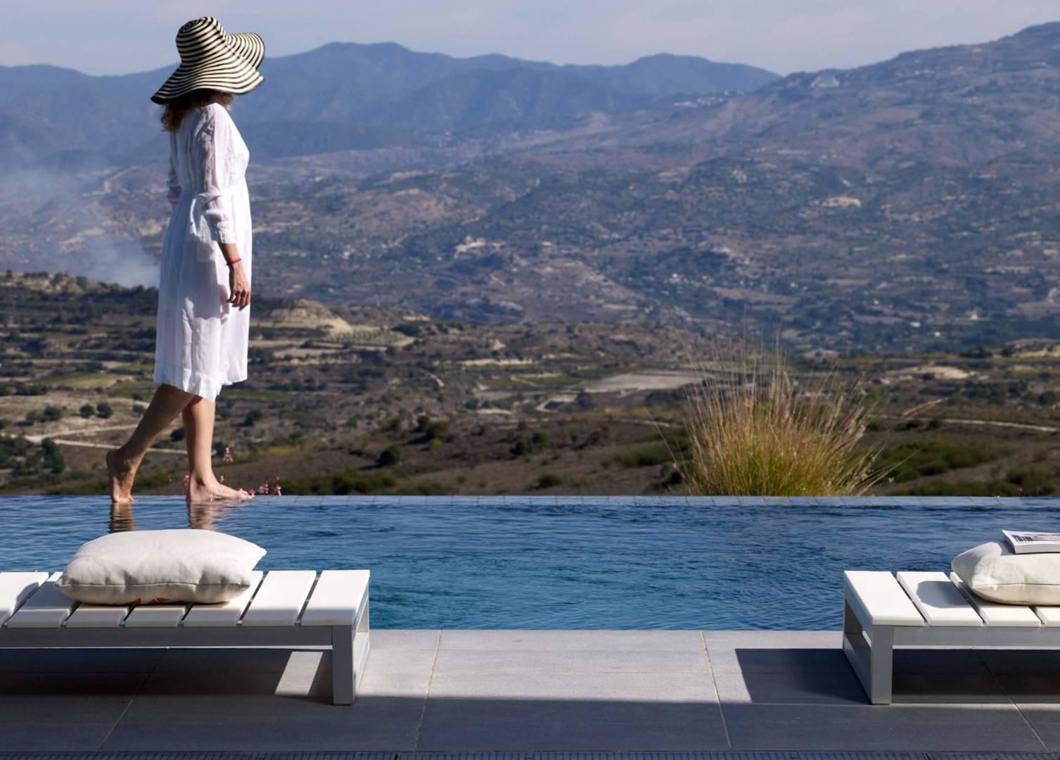 New 3-bedroom villa in Paphos № 150288: https://dom.com.cy/en/catalog/sale/150288/ (dom.com.cy)