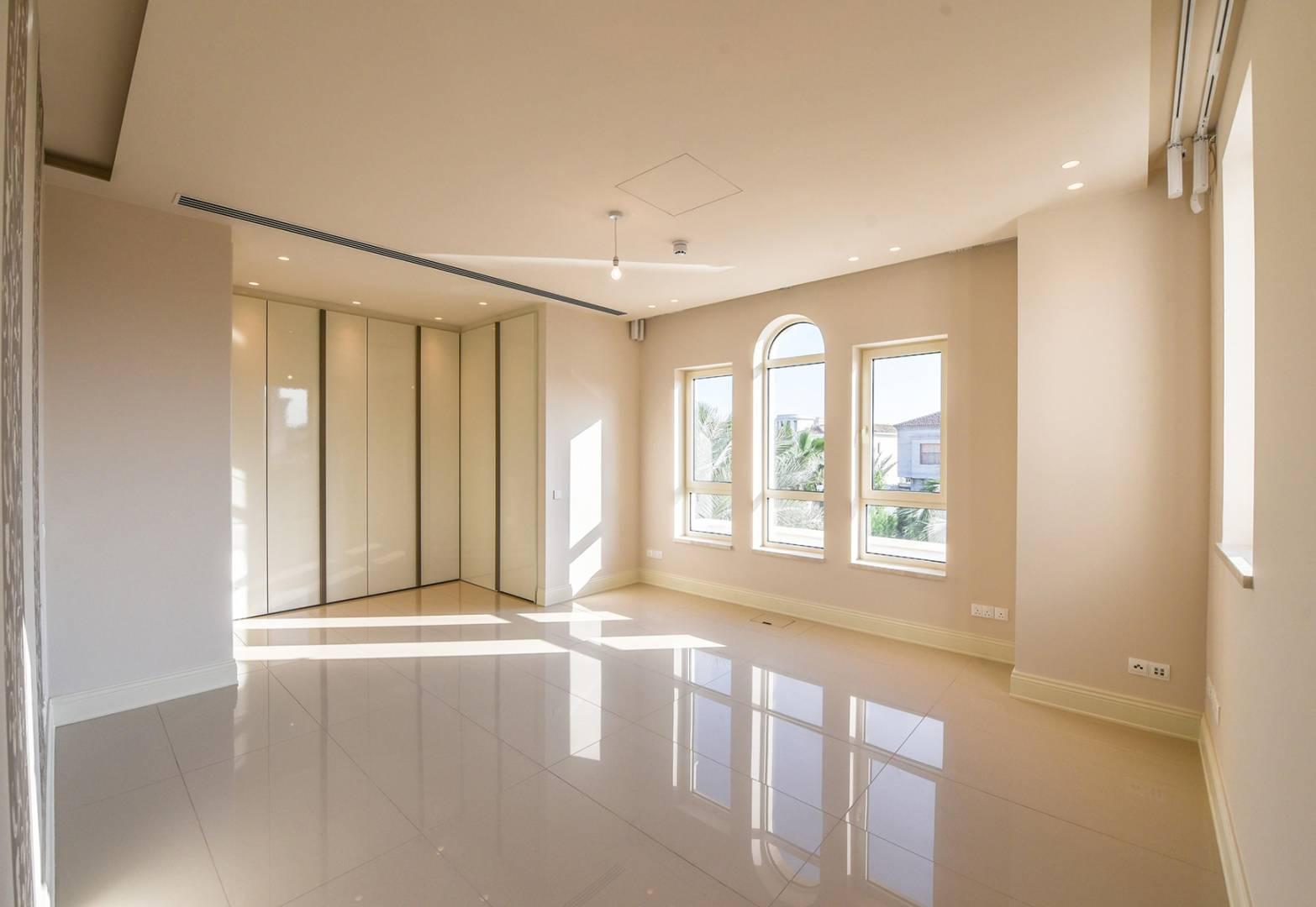 New 5-bedroom villa in Larnaca № 153400: https://dom.com.cy/en/catalog/sale/153400/ (dom.com.cy)