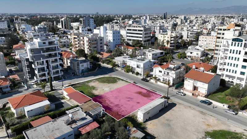Residential land 710 m²: https://www.bazaraki.com/adv/5799552_residential-land-710-m2 (www.bazaraki.com)