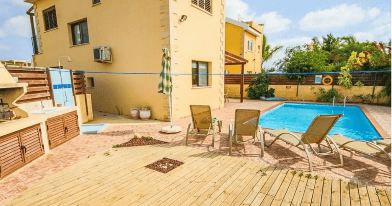 3-bedroom detached house for sale: https://www.bazaraki.com/adv/5786624_3-bedroom-detached-house-for-sale (www.bazaraki.com)