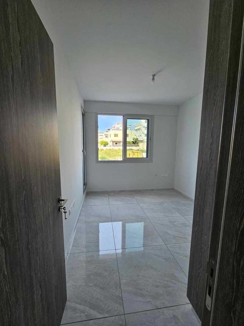 2-bedroom apartment to rent: https://www.bazaraki.com/adv/5791408_2-bedroom-apartment-to-rent (www.bazaraki.com)
