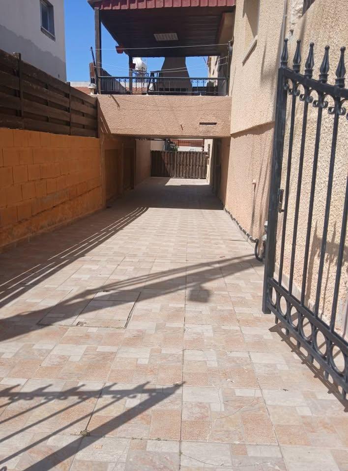 Ενοικιάζεται οικια: https://www.facebook.com/marketplace/item/673782772185461 (www.facebook.com)