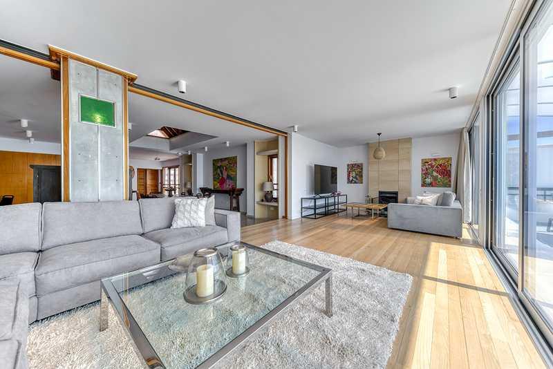 3-bedroom penthouse to rent: https://www.bazaraki.com/adv/5798285_3-bedroom-penthouse-to-rent (www.bazaraki.com)