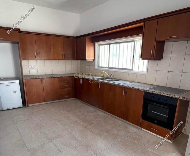 2 Bedroom Semi-detached house to rent in Peyia, Paphos: https://www.buysellcyprus.com/property-for-rent/paphos/peyia/2-bed-semi-detached-house-to-rent-peyia-paphos-1792705.html (www.buysellcyprus.com)