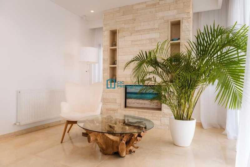 4-bedroom villa for sale: https://www.bazaraki.com/adv/5790827_4-bedroom-villa-for-sale (www.bazaraki.com)