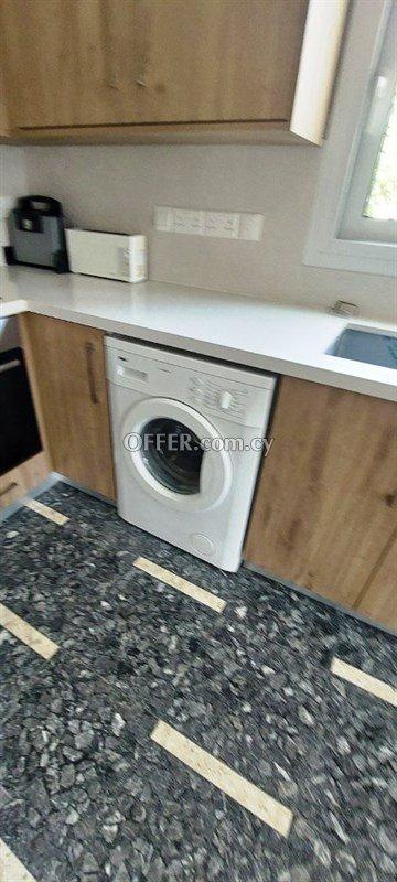  Spacious Fully Renovated 3 Bedroom Ground Floor House in Agios Dometi: https://www.offer.com.cy/en/spacious-fully-renovated-3-bedroom-ground-floor-house-in-agios-dometi/21-816591/ (www.offer.com.cy)