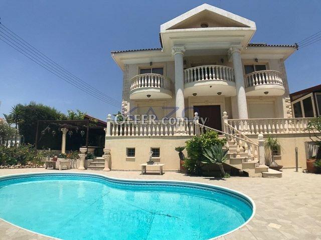 Spacious Fully Furnished Villa with Private Pool in Germasoyeia: https://www.offer.com.cy/en/spacious-fully-furnished-villa-with-private-pool-in-germasoyeia/21-816294/ (www.offer.com.cy)