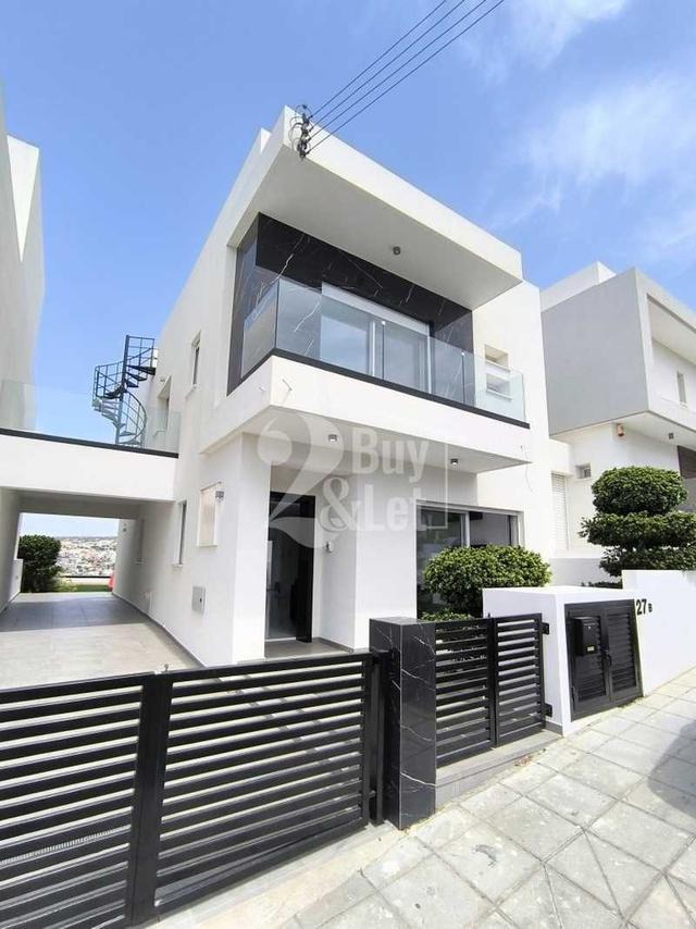3-bedroom detached house to rent: https://www.bazaraki.com/adv/5795591_3-bedroom-detached-house-to-rent (www.bazaraki.com)