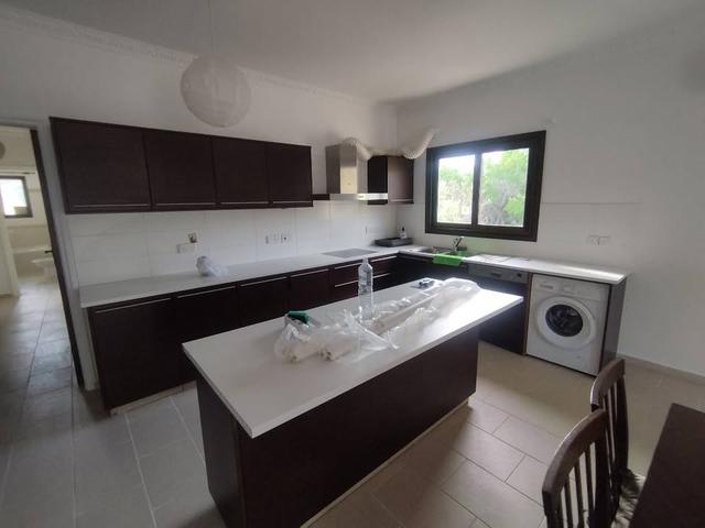 2 BEDROOM GROUND FLOOR FLAT FOR RENT MONAGRI: https://www.facebook.com/marketplace/item/3956256164690285 (www.facebook.com)