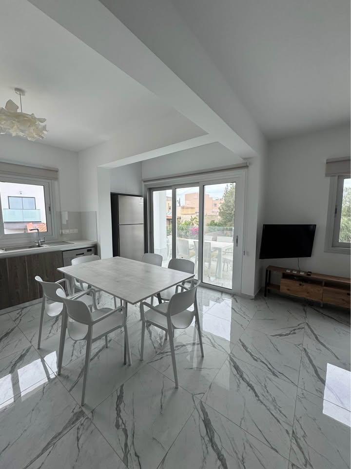 2 bedroom apartment for rent: https://www.facebook.com/marketplace/item/468172983036298 (www.facebook.com)