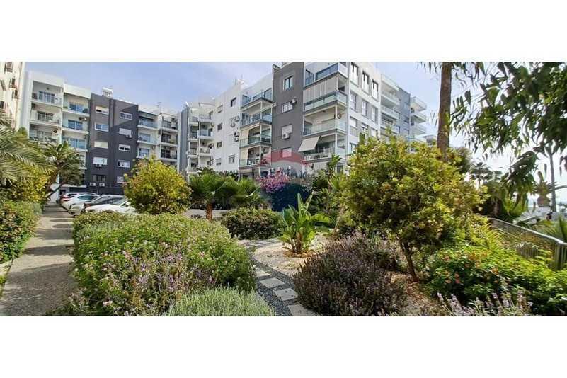 3-bedroom apartment to rent: https://www.bazaraki.com/adv/5799636_3-bedroom-apartment-to-rent (www.bazaraki.com)