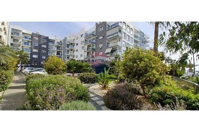 3-bedroom apartment to rent: https://www.bazaraki.com/adv/5799636_3-bedroom-apartment-to-rent (www.bazaraki.com)