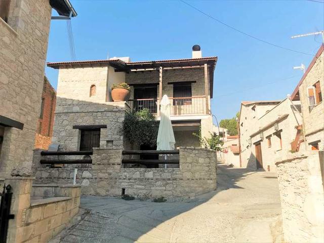 2-bedroom detached house to rent: https://www.bazaraki.com/adv/5795847_2-bedroom-detached-house-to-rent (www.bazaraki.com)