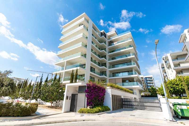 3-bedroom penthouse for sale: https://www.bazaraki.com/adv/5765607_3-bedroom-penthouse-for-sale (www.bazaraki.com)