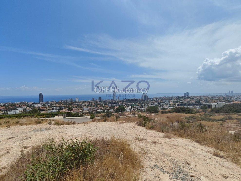Unobstructed Residential Sea View Building Plot in Moutagiakka, Limassol: https://www.offer.com.cy/en/unobstructed-residential-sea-view-building-plot-in-moutagiakka-limassol/21-816126/ (www.offer.com.cy)