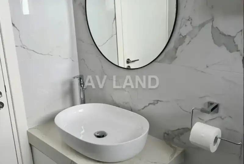 3-bedroom penthouse to rent: https://www.bazaraki.com/adv/5768081_3-bedroom-penthouse-to-rent (www.bazaraki.com)
