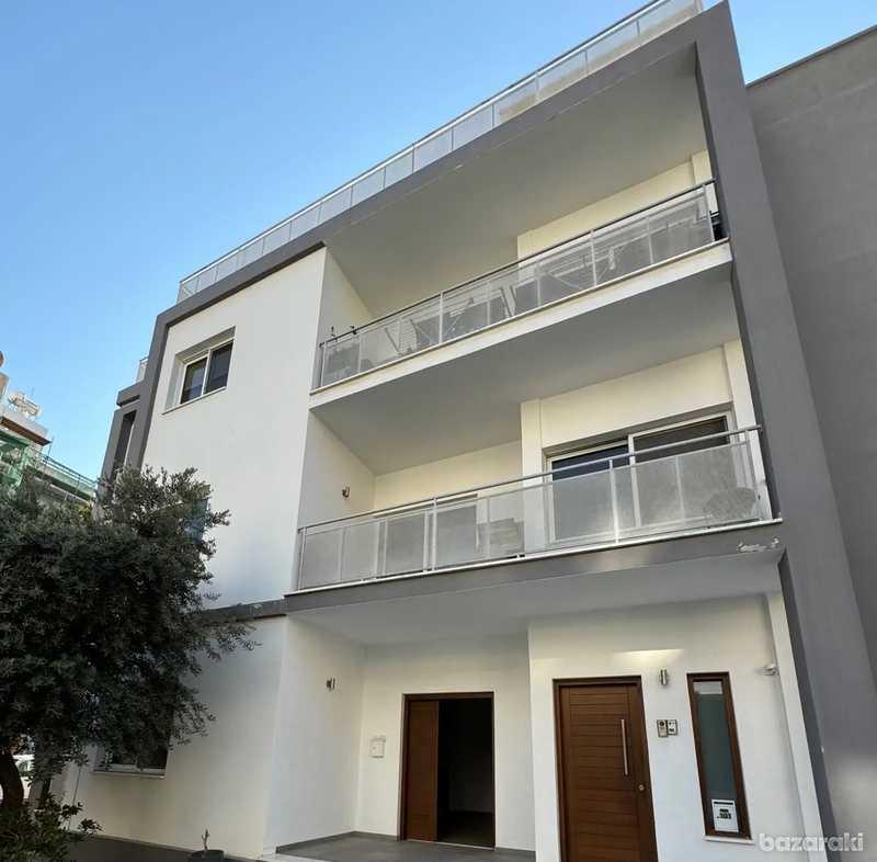 3-bedroom apartment to rent: https://www.bazaraki.com/adv/5790560_3-bedroom-apartment-to-rent (www.bazaraki.com)