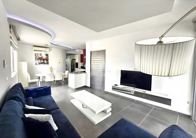 2-bedroom apartment to rent: https://www.bazaraki.com/adv/5788011_2-bedroom-apartment-to-rent (www.bazaraki.com)