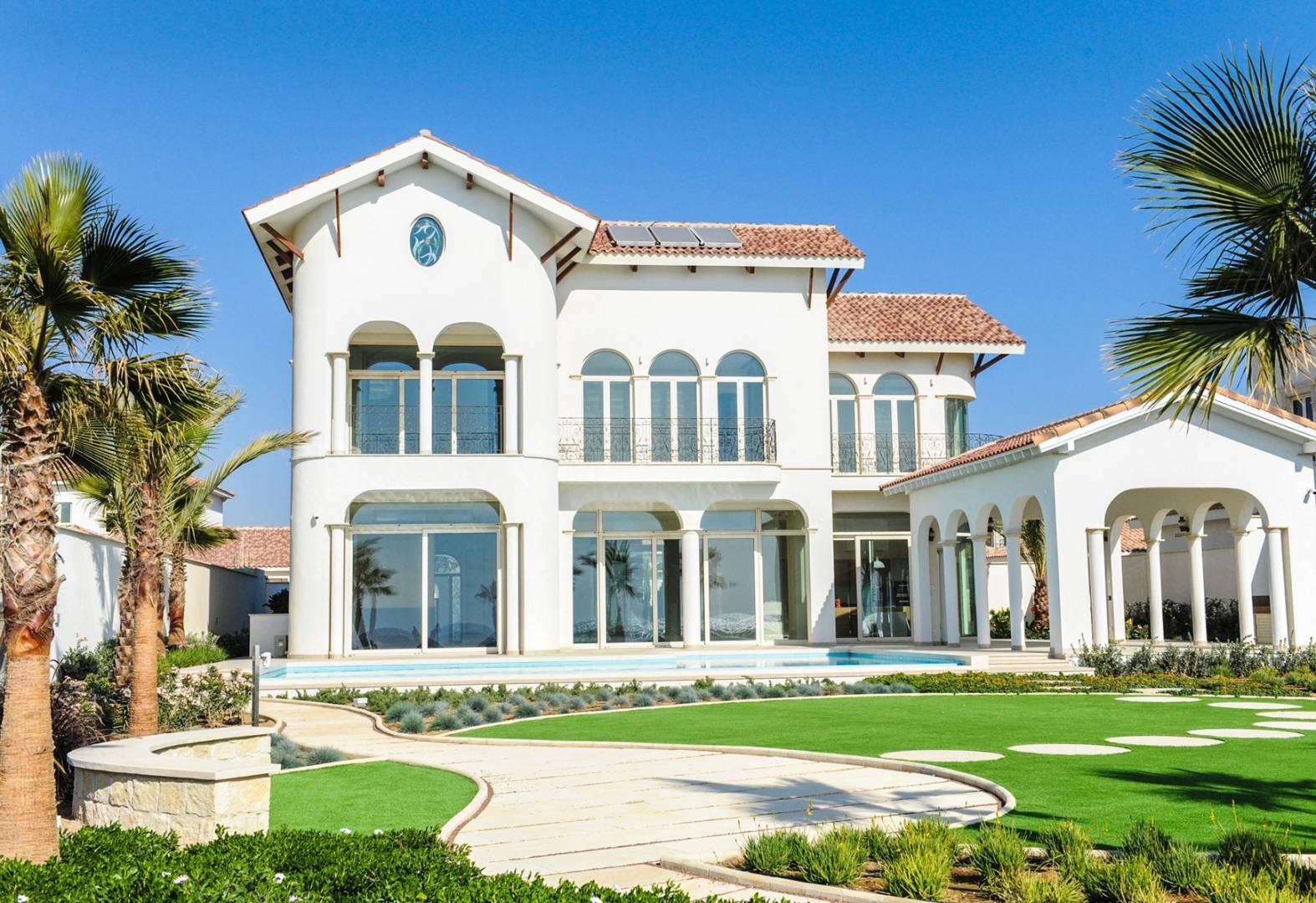 New 5-bedroom villa in Larnaca № 153379: https://dom.com.cy/en/catalog/sale/153379/ (dom.com.cy)