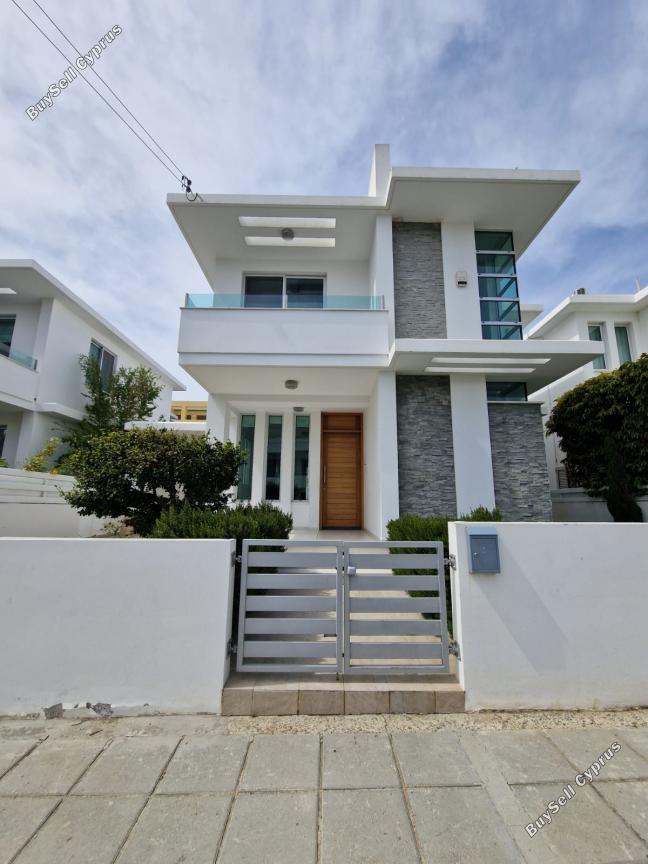 4 Bedroom Detached house to rent in Oroklini, Larnaca: https://www.buysellcyprus.com/property-for-rent/larnaca/oroklini/4-bed-detached-house-to-rent-oroklini-larnaca-1799931.html (www.buysellcyprus.com)