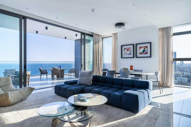 5-bedroom apartment to rent: https://www.bazaraki.com/adv/5797377_5-bedroom-apartment-to-rent (www.bazaraki.com)