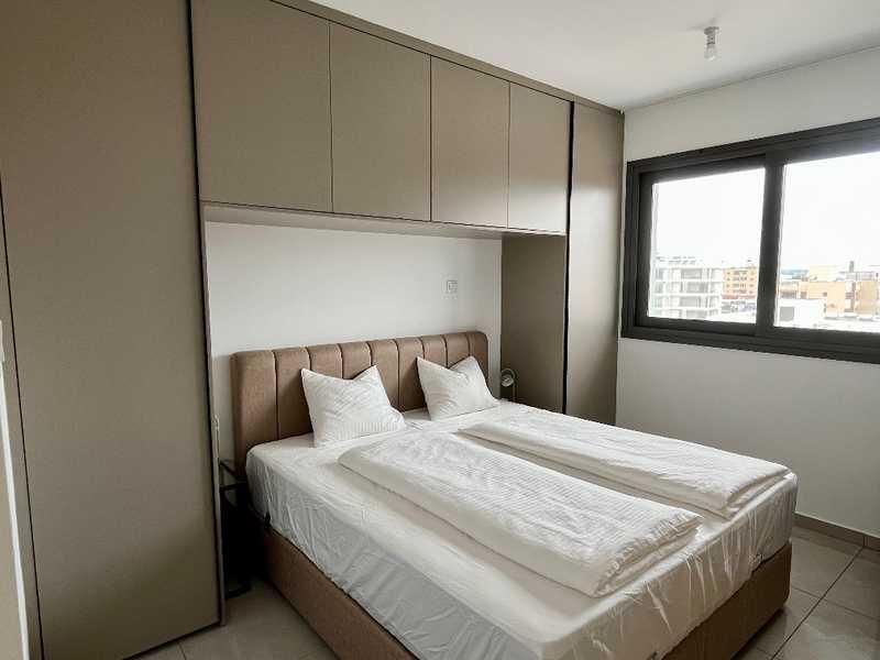 3-bedroom penthouse to rent: https://www.bazaraki.com/adv/5794730_3-bedroom-penthouse-to-rent (www.bazaraki.com)